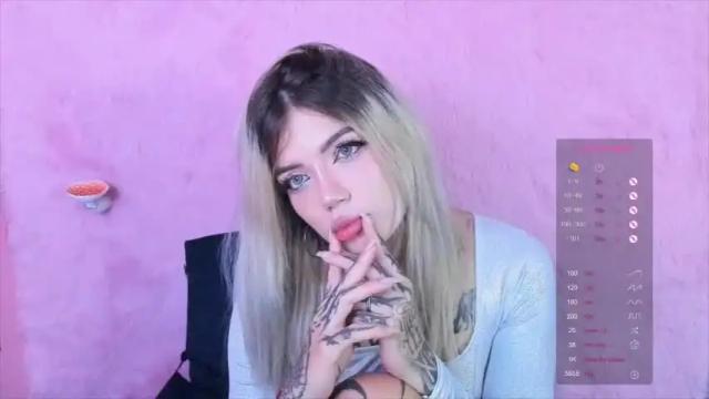 Image 4 of fairy_blonde Stream on Chaturbate on 13 months ago