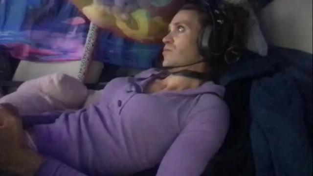 Image 4 of fairy_moan Stream on Chaturbate on 4 days ago