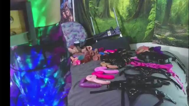 Image 3 of fairy_moan Stream on Chaturbate on 28 days ago