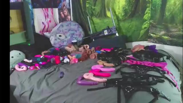 Image 4 of fairy_moan Stream on Chaturbate on 28 days ago