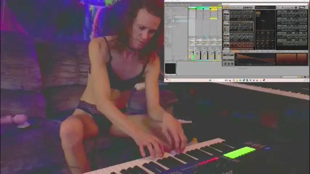 Image 3 of fairy_moan Stream on Chaturbate on 26 days ago