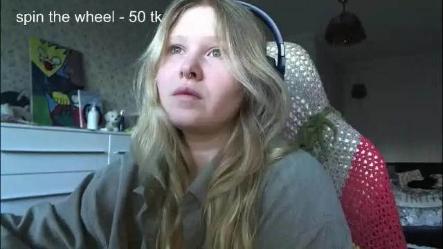 Image 2 of fairydreams_ Stream on Chaturbate on 1 month ago