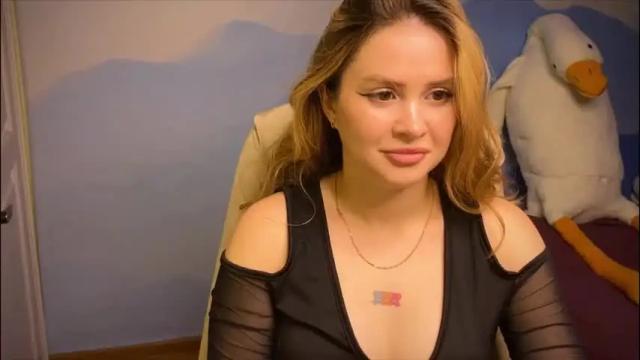 Image 3 of fairyilona Stream on Chaturbate on 4 months ago