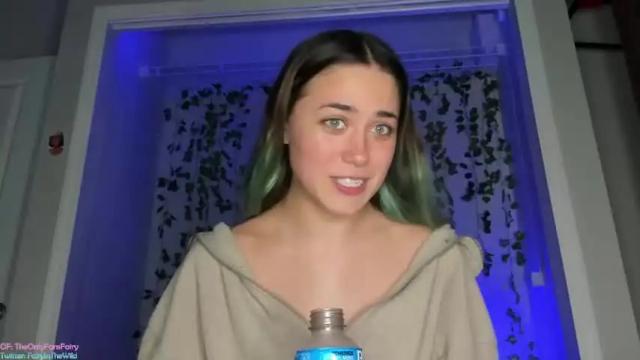 Image 4 of fairyinthewild Stream on Chaturbate on 20 months ago