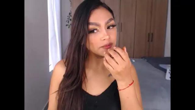 Image 10 of fairylatin Stream on Chaturbate on 2 months ago