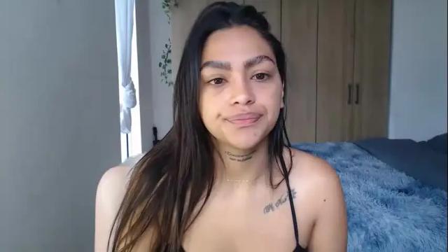 Image 2 of fairylatin Stream on Chaturbate on 1 month ago
