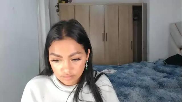 Image 2 of fairylatin Stream on Chaturbate on 9 days ago