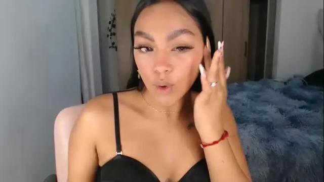 Image 4 of fairylatin Stream on Chaturbate on 9 days ago