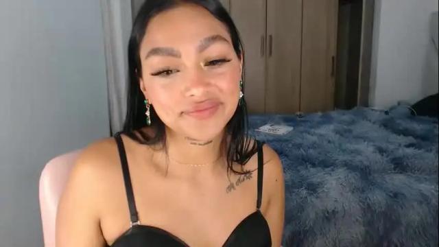 Image 7 of fairylatin Stream on Chaturbate on 9 days ago