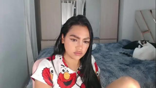 Image 3 of fairylatin Stream on Chaturbate on 3 months ago