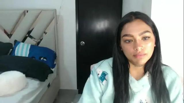 Image 12 of fairylatin Stream on Chaturbate on 2 months ago
