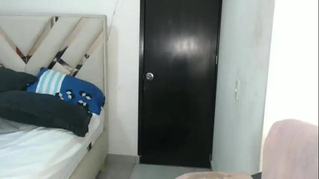 Image 3 of fairylatin Stream on Chaturbate on 2 months ago
