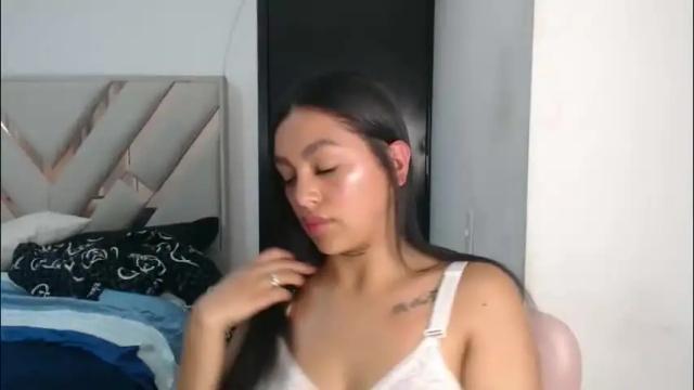 Image 12 of fairylatin Stream on Chaturbate on 2 months ago
