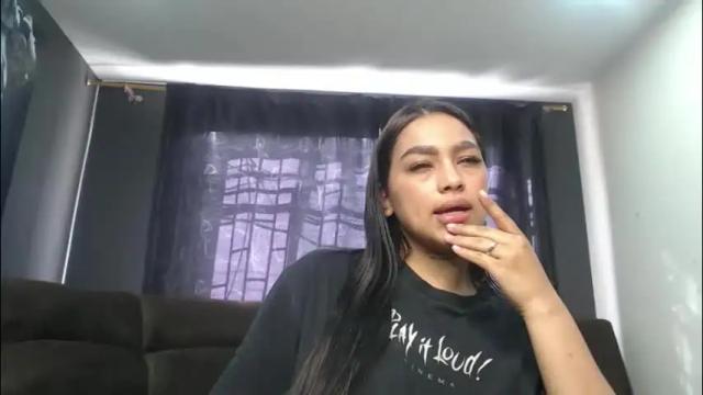 Image 7 of fairylatin Stream on Chaturbate on 1 month ago