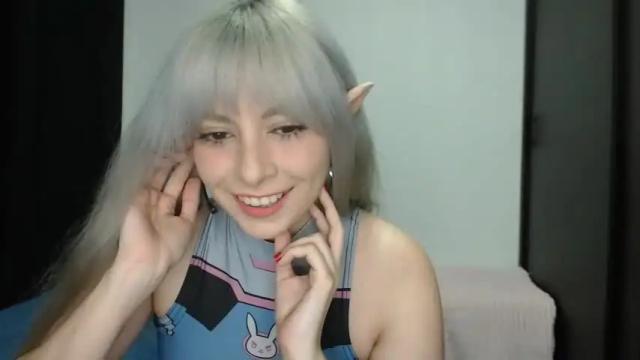 Image 2 of fairymoontease Stream on Chaturbate on 20 months ago