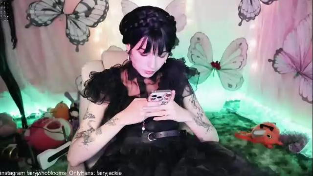 Image 2 of fairywhore Stream on Chaturbate on 2 months ago