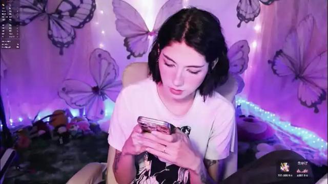 Image 3 of fairywhore Stream on Chaturbate on 22 days ago