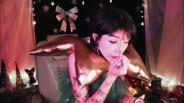 Image 3 of fairywhore Stream on Chaturbate on 26 days ago