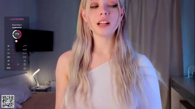 Image 10 of falinegelling Stream on Chaturbate on 7 days ago