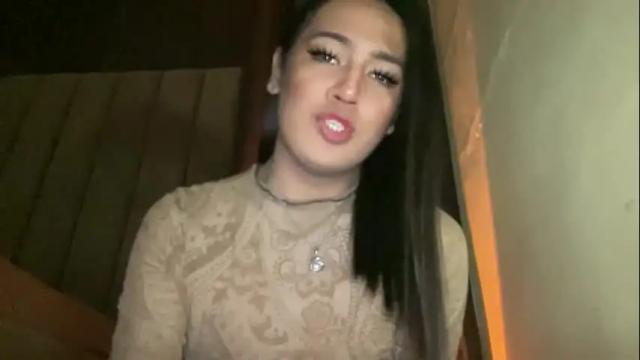Image 3 of fallon_empress Stream on Chaturbate on 1 month ago
