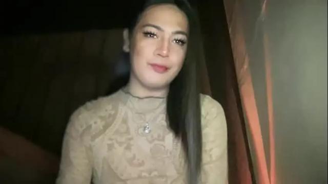 Image 2 of fallon_empress Stream on Chaturbate on 1 month ago