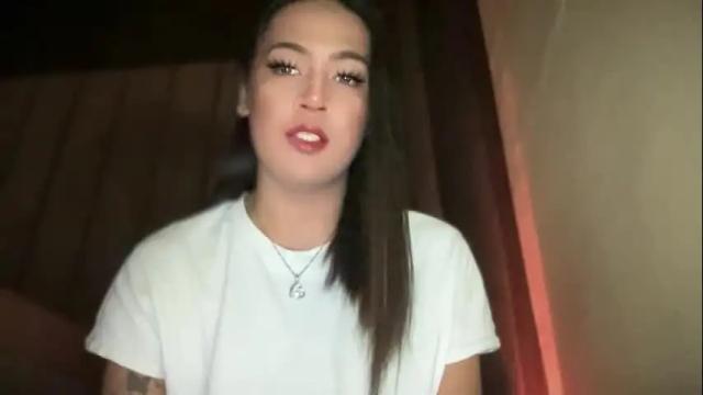 Image 7 of fallon_empress Stream on Chaturbate on 1 month ago