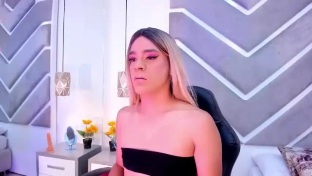 Image 4 of fallonsaenz Stream on Chaturbate on 18 months ago