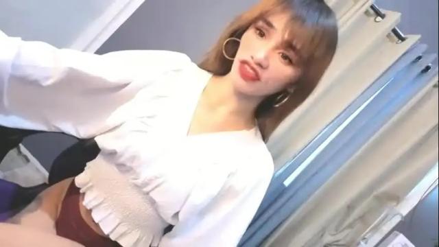 Image 4 of familystroke_twinny8 Stream on Chaturbate on 19 days ago