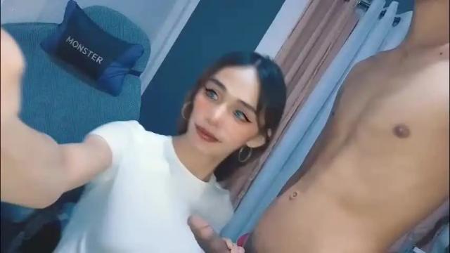 Image 2 of familystroke_twinny8 Stream on Chaturbate on 2 months ago
