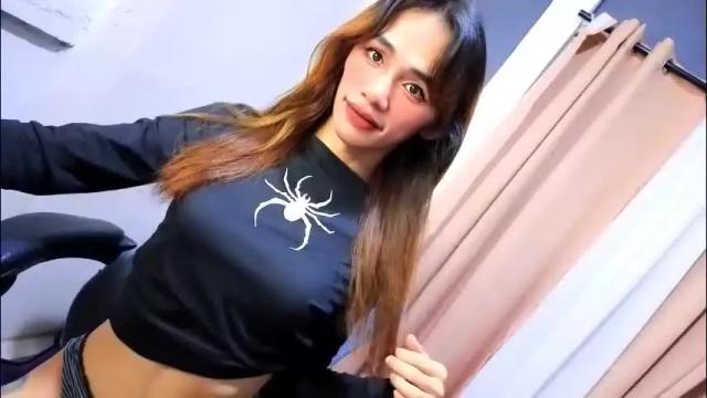 Image 3 of familystroke_twinny8 Stream on Chaturbate on 2 months ago