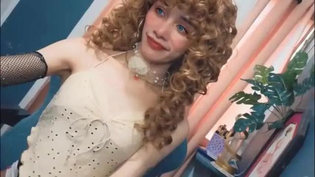 Image 4 of familystroke_twinny8 Stream on Chaturbate on 1 month ago