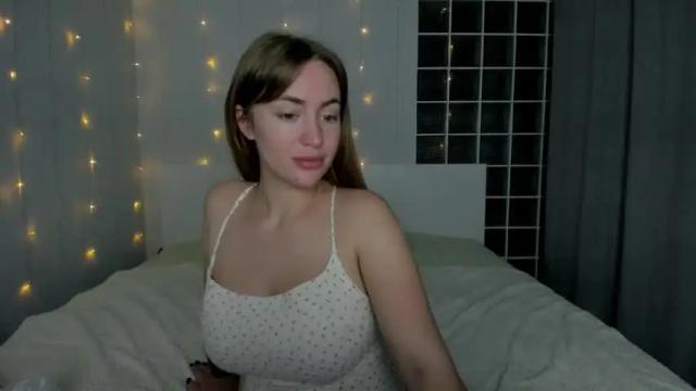 Image 12 of fancy__nancy Stream on Chaturbate on 18 months ago