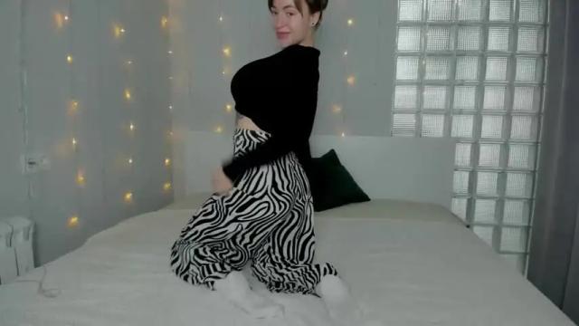 Image 2 of fancy__nancy Stream on Chaturbate on 18 months ago