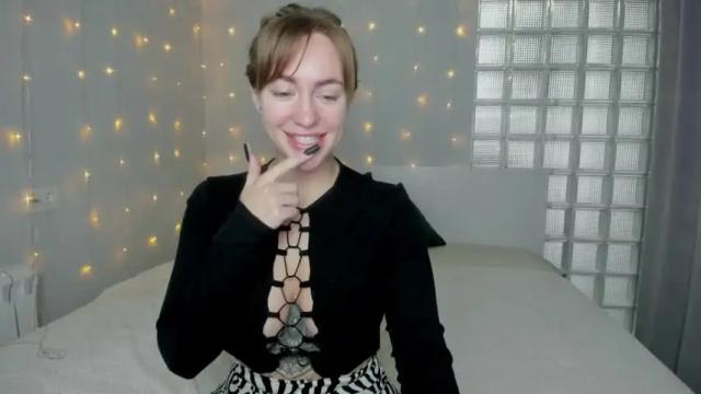 Image 4 of fancy__nancy Stream on Chaturbate on 18 months ago