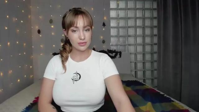 Image 11 of fancy__nancy Stream on Chaturbate on 17 months ago