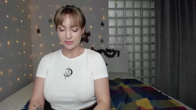 Image 3 of fancy__nancy Stream on Chaturbate on 17 months ago