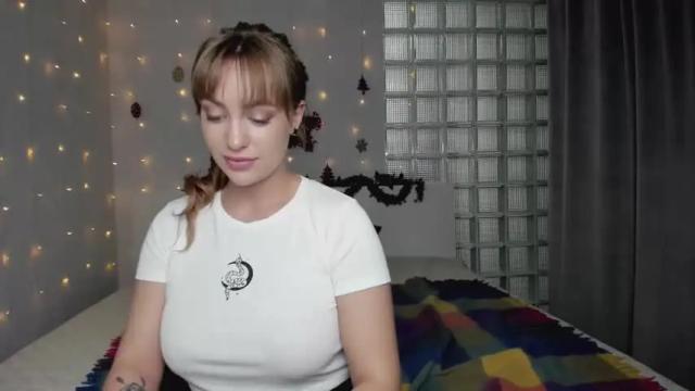 Image 6 of fancy__nancy Stream on Chaturbate on 17 months ago