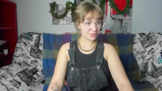 Image 10 of fancy__nancy Stream on Chaturbate on 17 months ago