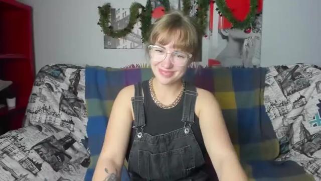Image 12 of fancy__nancy Stream on Chaturbate on 17 months ago