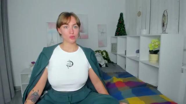 Image 2 of fancy__nancy Stream on Chaturbate on 17 months ago