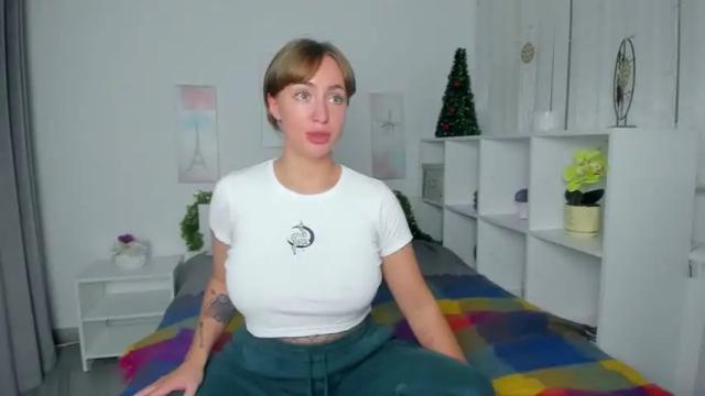 Image 4 of fancy__nancy Stream on Chaturbate on 17 months ago