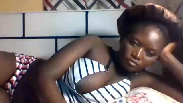 Image 3 of fancy_bellah Stream on Chaturbate on 13 days ago