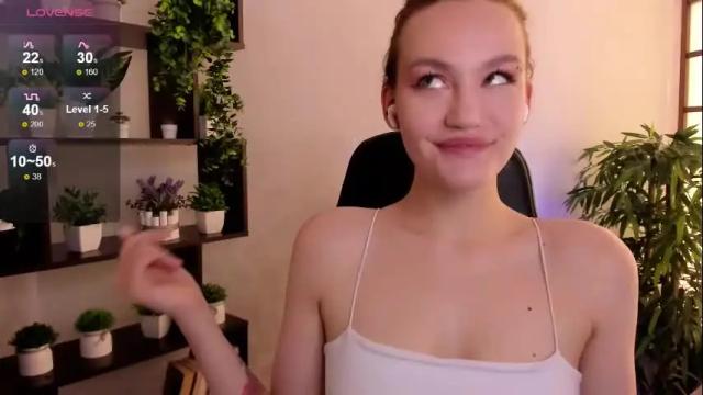 Image 12 of fane_stain Stream on Chaturbate on 29 days ago