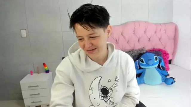 Image 2 of fanny_18 Stream on Chaturbate on 26 days ago