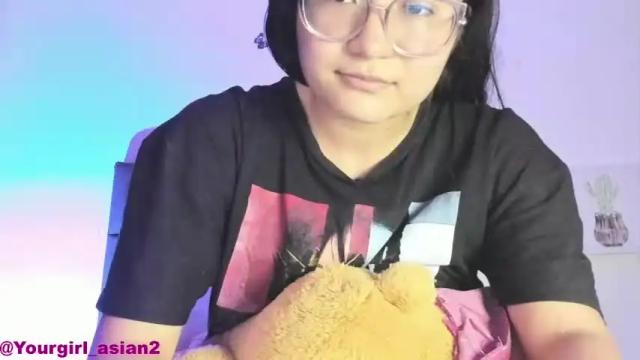 Image 12 of fantastic_asians2 Stream on Chaturbate on 14 months ago