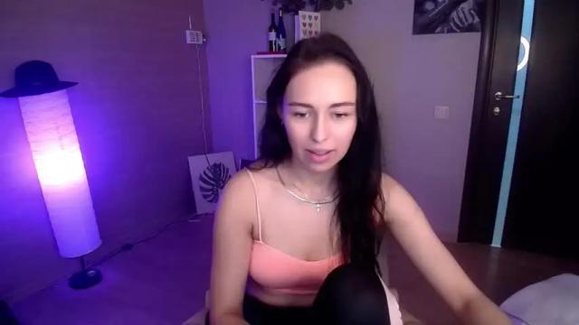 Image 7 of fantastic_eva Stream on Chaturbate on 19 months ago