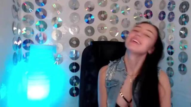 Image 2 of fantastic_eva Stream on Chaturbate on 19 months ago