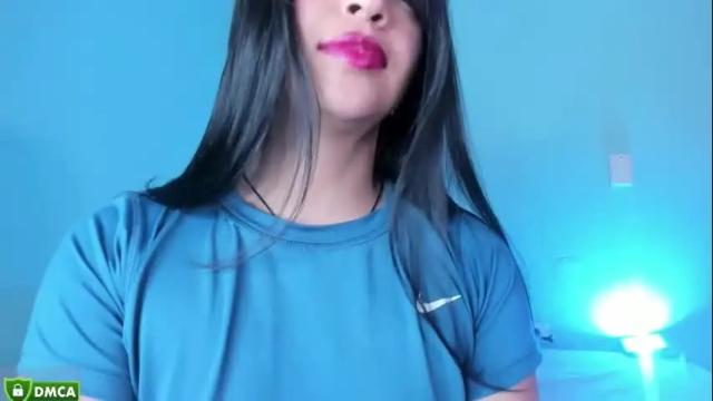 Image 2 of fantasy_33 Stream on Chaturbate on 1 month ago