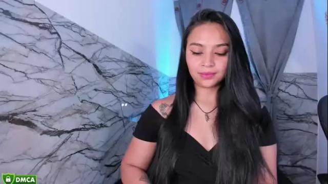 Image 3 of fantasy_33 Stream on Chaturbate on 17 days ago