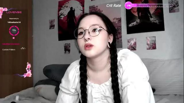 Image 10 of fantasyfate_ Stream on Chaturbate on 5 months ago